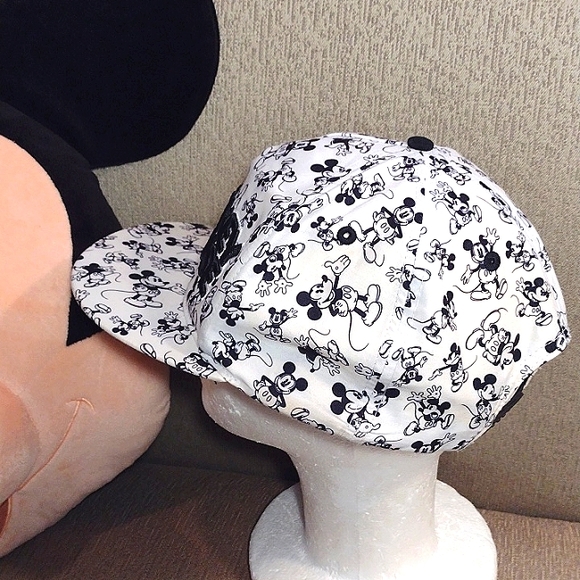 Disney Mickey Mouse graffiti snapback cap - Picture 5 of 11